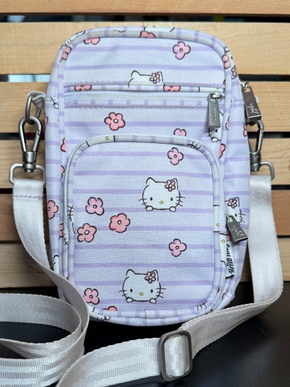Hello Kitty x Jujube Mini Helix Sweet Petals